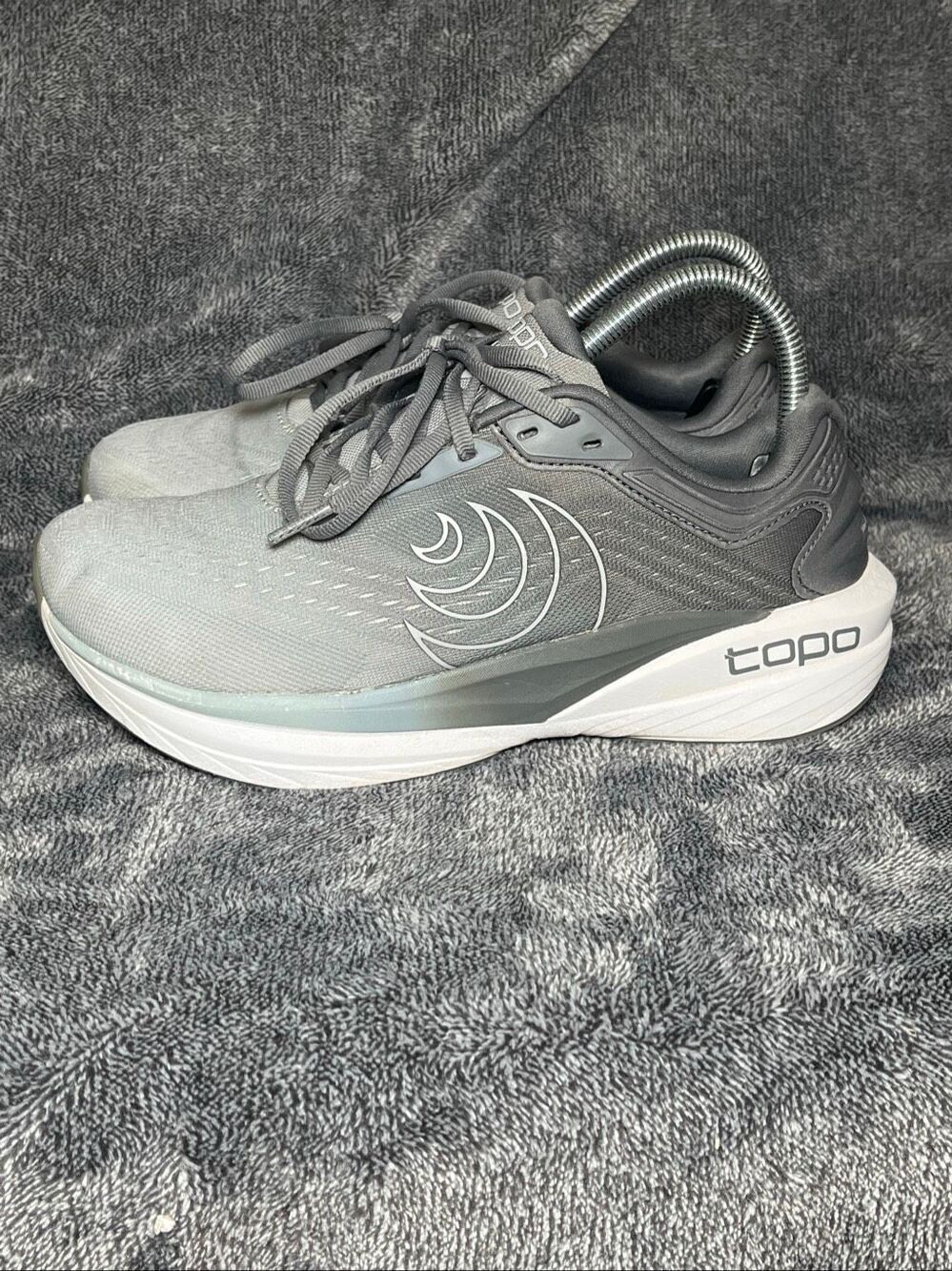 Topo Athletic Phantom 4 Women's 7.5 Wide Grey Running Shoes 5mm Drop W-Phantom 4